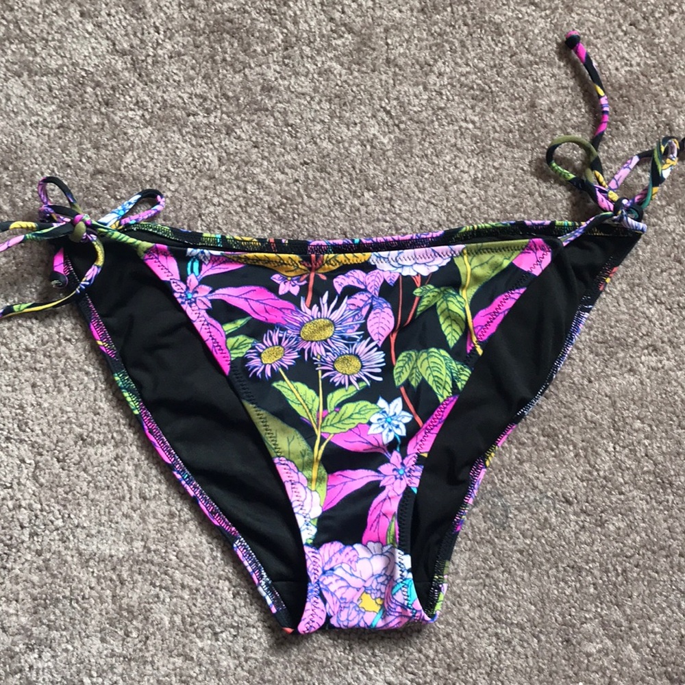 Victoria secret bikini bottoms